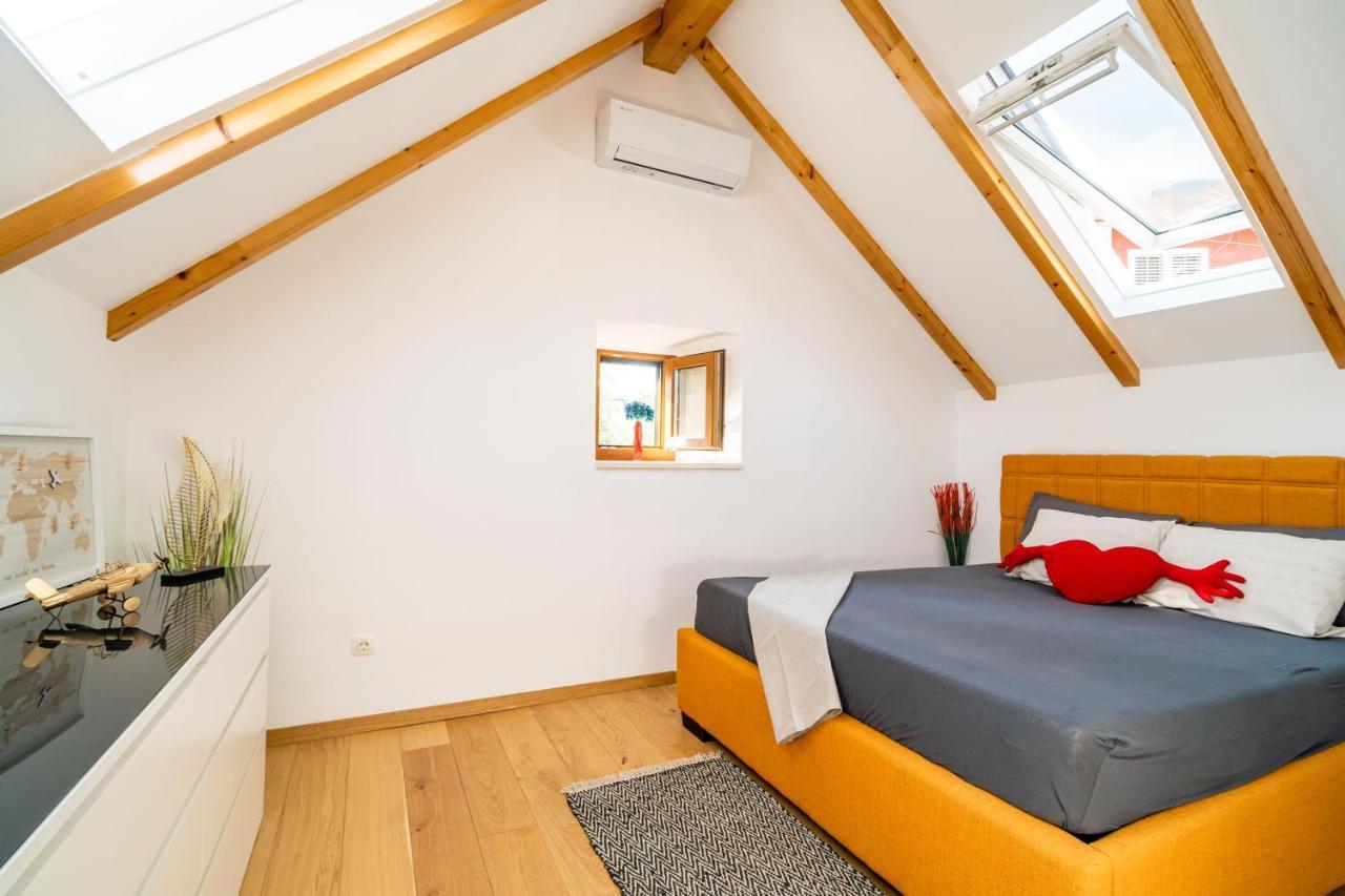 Apartment Loft Release Ruby *