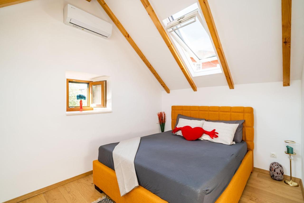 Loft Release Ruby Apartment *